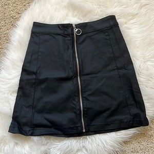 NWOT Faux Leather O-Ring Zipper Front Skirt